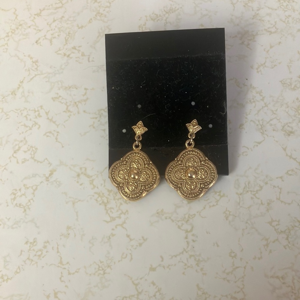 FINAL MARKDOWN Elegant Gold Dangle Earrings